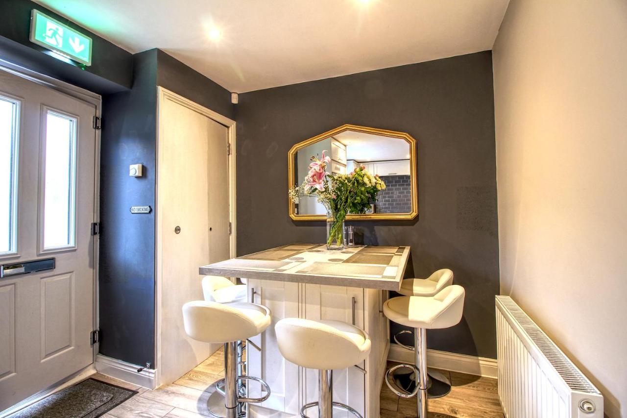 6 Dbl Bed, Central Huddersfield House Inc Parking Екстер'єр фото